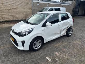 Kia Picanto 1.0 5-drs Plusline airco picture 5