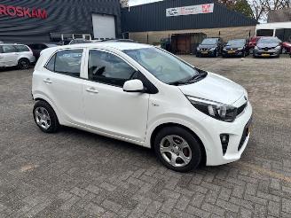 Kia Picanto 1.0 5-drs Plusline airco picture 2