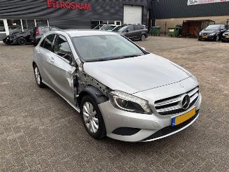 Voiture accidenté Mercedes A-klasse 180 CDI Lease Edition 2015/7