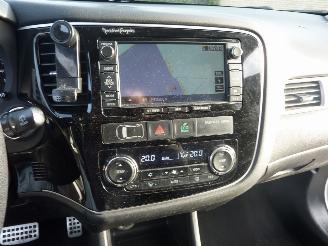 Mitsubishi Outlander 2.0 PHEV INSTYLE picture 12