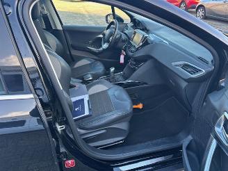 Peugeot 2008 1.2 PureTech Allure picture 10