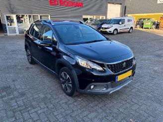 Schadeauto Peugeot 2008 1.2 PureTech Allure 2017/1