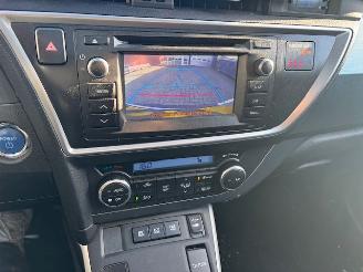 Toyota Auris 1.8 Hybrid Touring Sports Pano picture 16