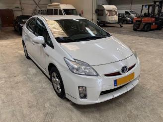 Damaged car Toyota Prius 1.8 Aspiration 2010/3