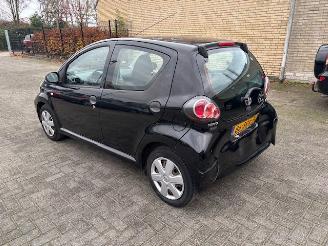 Toyota Aygo 1.0 12v 5-drs airco picture 4