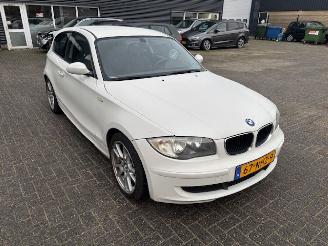 krockskadad bil auto BMW 1-serie 116i Corporate airco 2009/3