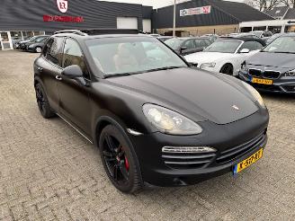 škoda osobní automobily Porsche Cayenne 4.8 S  Automaat Pano 400pk 2013/2