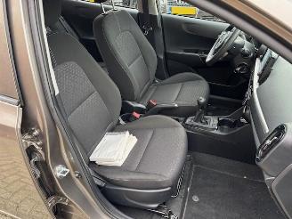 Kia Picanto 1.0 Comfort Plus Line Navigator picture 9