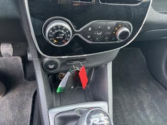 Renault Clio 1.2 16v 5-drs clima picture 12