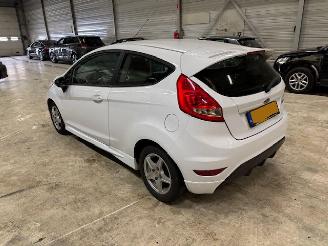 Ford Fiesta 1.6 Sport airco NAP picture 4