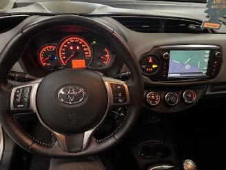 Toyota Yaris 1.3 5-drs airco navi picture 13