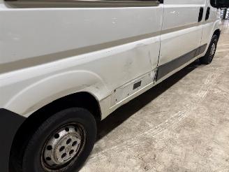 Citroën Jumper 2.2 HDI L3H2 airco picture 3