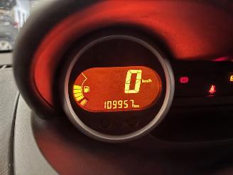 Renault Twingo 2 x Twingo van 2012    1.2 16v Collection  airco NAP picture 14