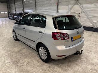 damaged passenger cars Volkswagen Golf plus 1.2 TSI 5-drs Clima 2011/5