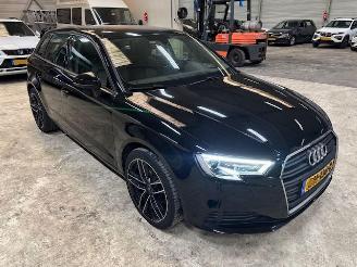 uszkodzony samochody osobowe Audi A3 1.0 TFSI  Sportback 2018/5