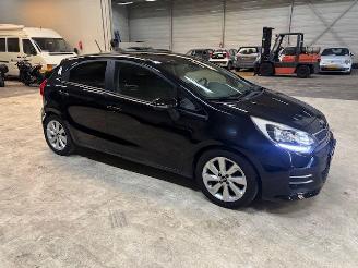uszkodzony samochody osobowe Kia Rio 1.4 5-drs clima  110pk 2022/6