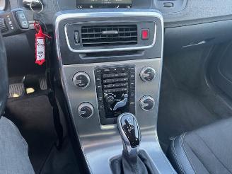 Volvo V-60 1.6 D2 Momentum automaat picture 11