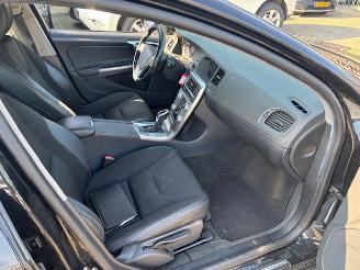 Volvo V-60 1.6 D2 Momentum automaat picture 8