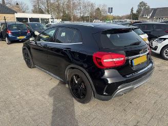 Schadeauto Mercedes GLA 200 Ambition Clima Nap 2014/7
