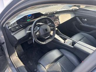 Peugeot 308 1.6 Plug-in Hybrid 180 Allure Nap picture 17