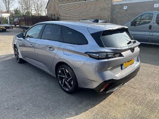 Peugeot 308 1.6 Plug-in Hybrid 180 Allure Nap picture 6