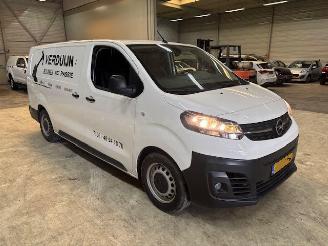 krockskadad bil bedrijf Opel Vivaro-e L3 H1 Edition 50KWH  (50476 Nap) 2xschuifdeur 2022/6