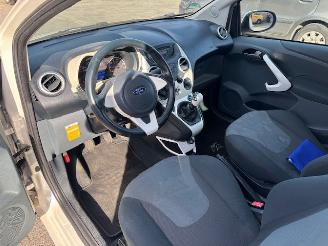 Ford Ka 1.2 Titanium X airco Nap picture 10