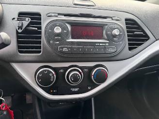 Kia Picanto 1.0 Design Edition airco picture 9