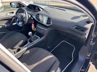 Peugeot 308 1.5 HDI Blue Lease picture 9