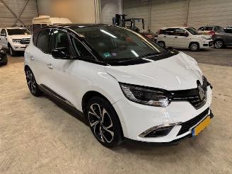 Schadeauto Renault Scenic 1.3 TCe Automaat  Black Edition LPG 2021/6