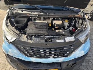 Iveco Daily 2.3 L2H3 Automaat  NAP picture 9