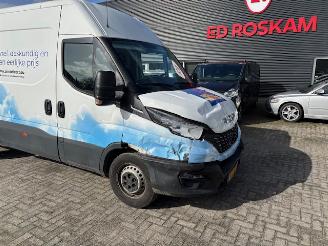 Iveco Daily 2.3 L2H3 Automaat  NAP picture 8
