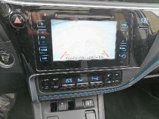 Toyota Auris 1.8 Hybrid Pano Automaat picture 13