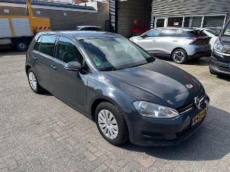 Damaged car Volkswagen Golf 1.2 TSI 5-drs airco 2014/4