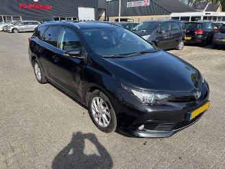 Schadeauto Toyota Auris 1.2 T Sports Dynamic 2018/2