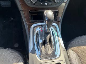 Opel Insignia 2.0 T Ecexutive  automaat 220pk NAP picture 12