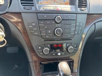 Opel Insignia 2.0 T Ecexutive  automaat 220pk NAP picture 13