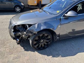 Opel Insignia 2.0 T Ecexutive  automaat 220pk NAP picture 7