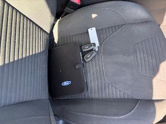 Ford Focus 1.0 Titanium Edition picture 11