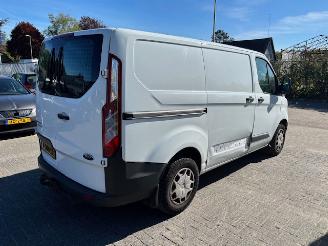 Ford Transit Custom 2.0 TDCI L1H1 Airco 3-pers NAP picture 2