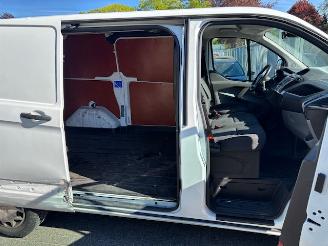 Ford Transit Custom 2.0 TDCI L1H1 Airco 3-pers NAP picture 7