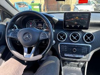 Mercedes A-klasse A180  Automaat Pano  Nap picture 15