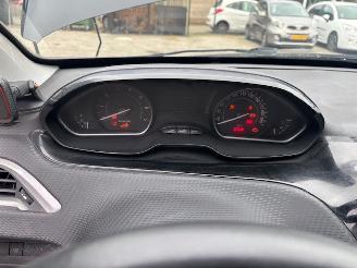 Peugeot 2008 1.2 PureTech  ( km 39.855 Nap) picture 14