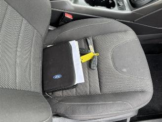 Ford Kuga 1.5 Titanium picture 14