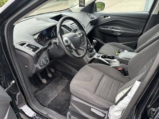 Ford Kuga 1.5 Titanium picture 10