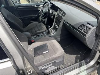 Volkswagen Golf 1.6 TDI Comfort picture 9