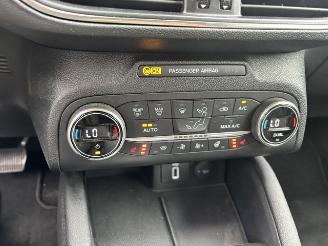 Ford Focus 1.0 EcoB. Automaat Titanium picture 20