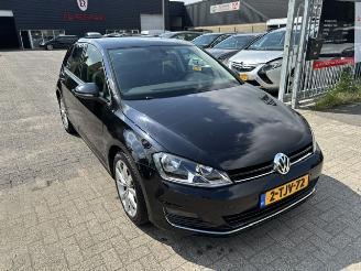 skadebil auto Volkswagen Golf 1.2 TSI 5-drs Highline 2014/2