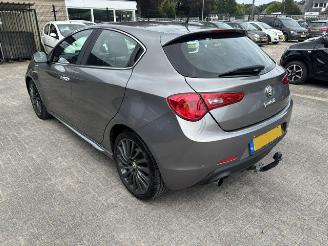 Alfa Romeo Giulietta 1.6 JTD Distinctive picture 3