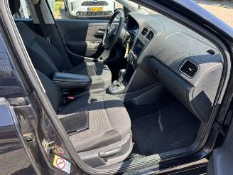 Volkswagen Polo 1.4 16v Automaat 5-drs airco picture 11